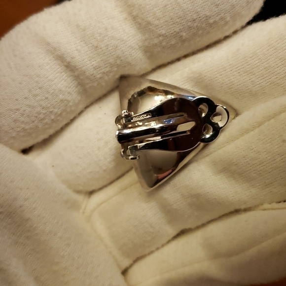 Vintage Art Deco Style Clip On Earrings 2583988 patent number engraved EUC - Picture 5 of 10